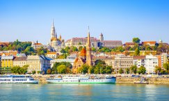 Goldener Herbst auf der Donau